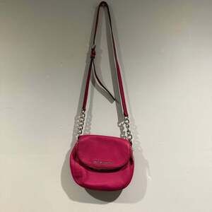 Michael Kors Small Crossbody Bag – Pink Pebbled Leather with Chain Strap